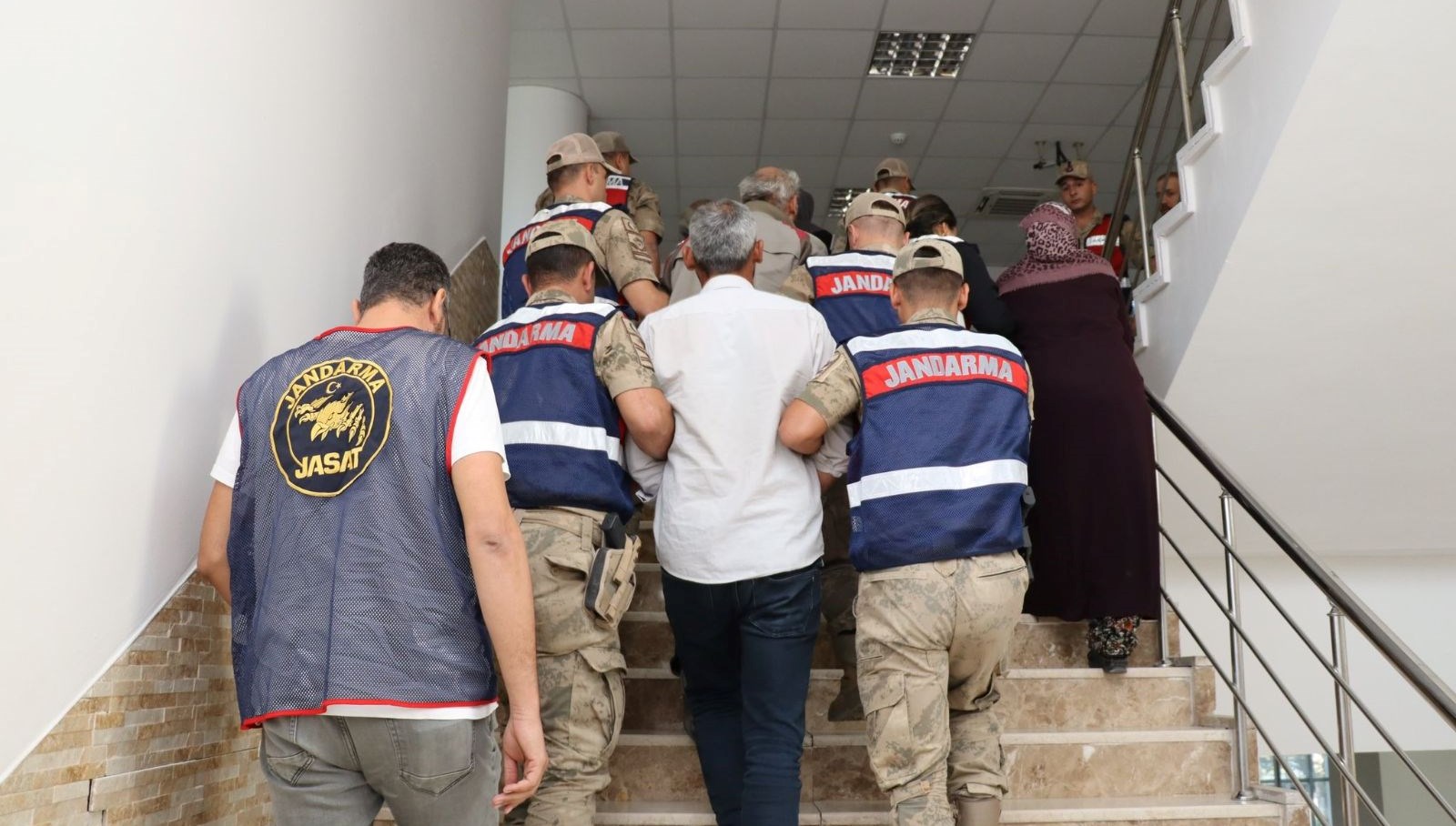 Elazığ’daki kayıp kuzenler davasında 5 tutuklama