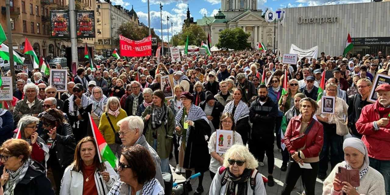 isvecte israil protestosu FxSNZPqU