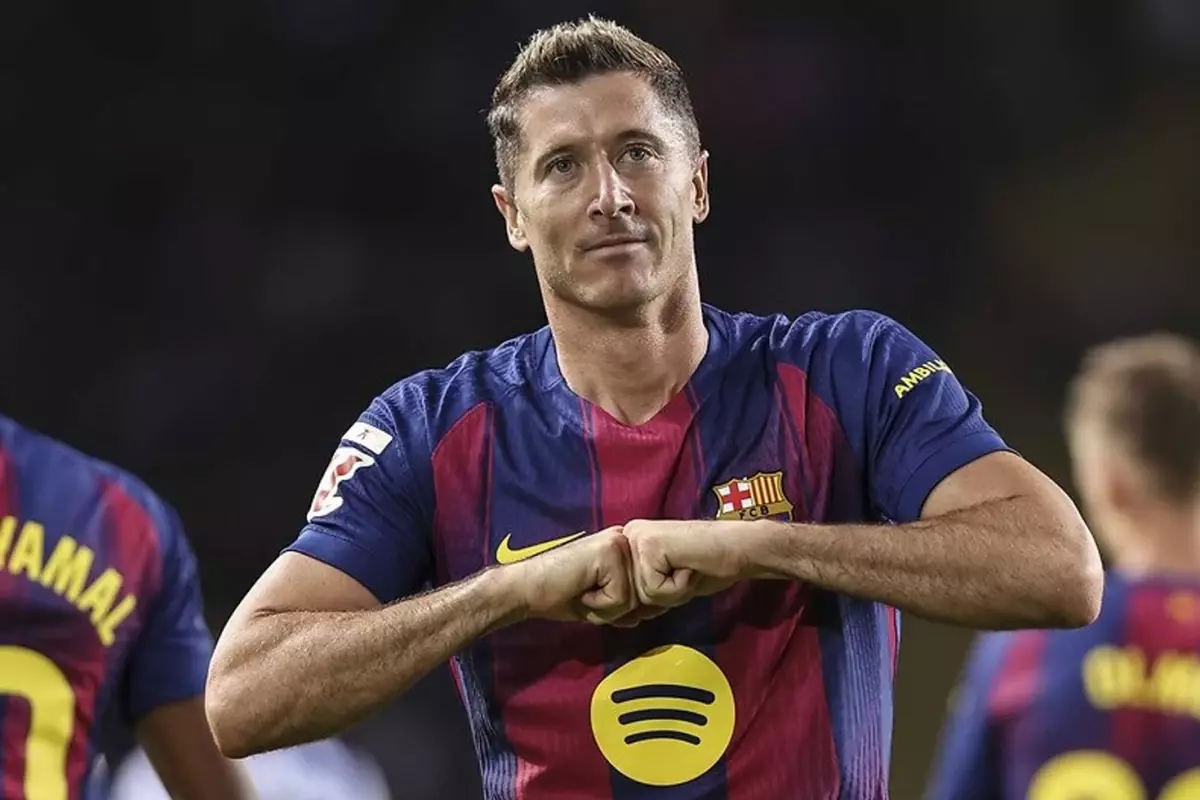 fenerbahceden tarihi transfer hamlesi 6tdG5yRx.jpg