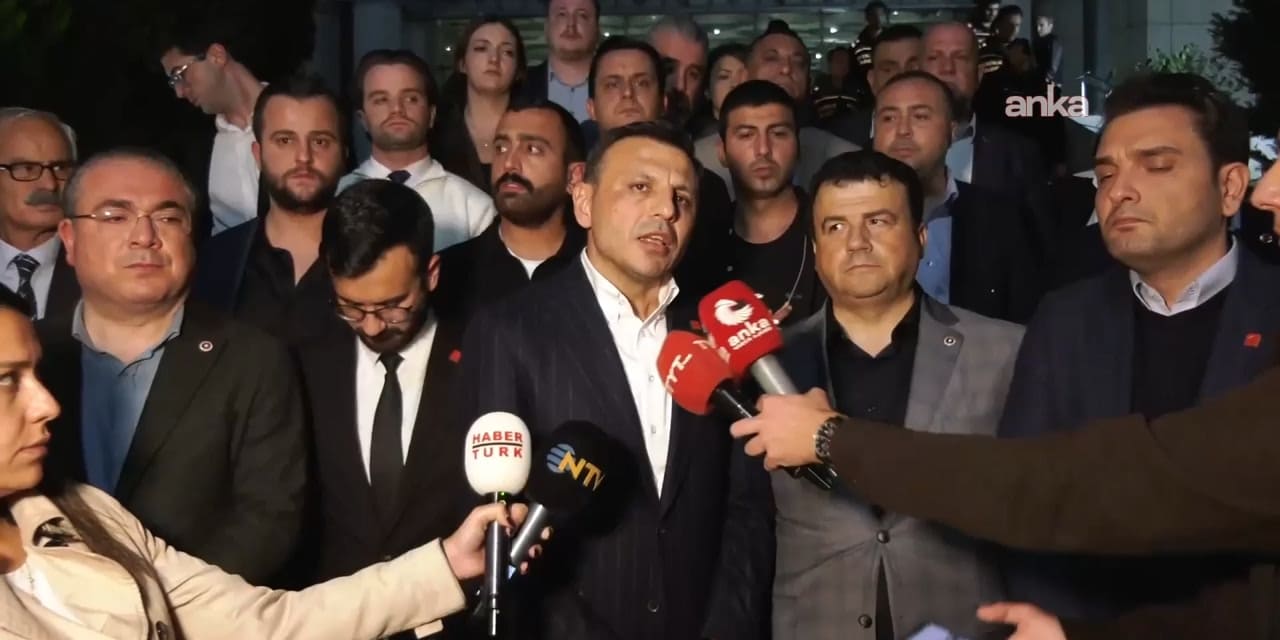 ozgur celik bayrampasa belediyesine coktuler TuU4LWfu.jpg
